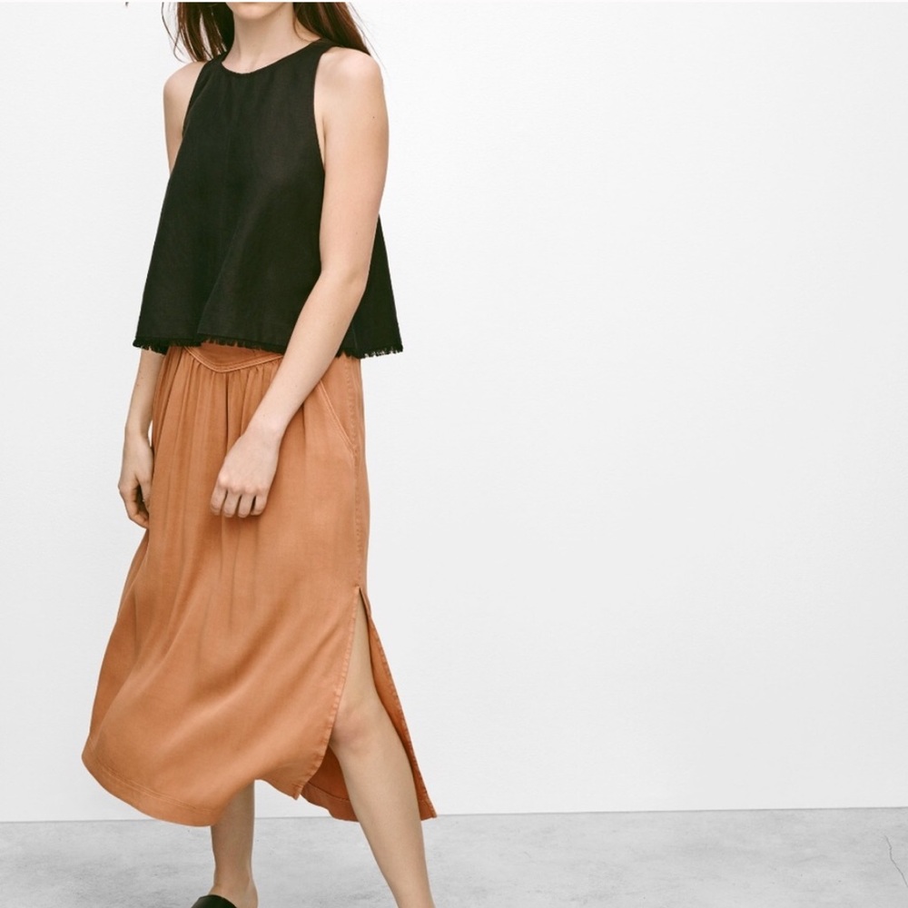 Aritzia Wilfred Soft Crepe Octave Blouse in Black